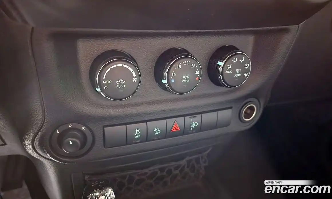 Jeep Wrangler 2013 2.8 гидро в Москве № 232782, фото 16