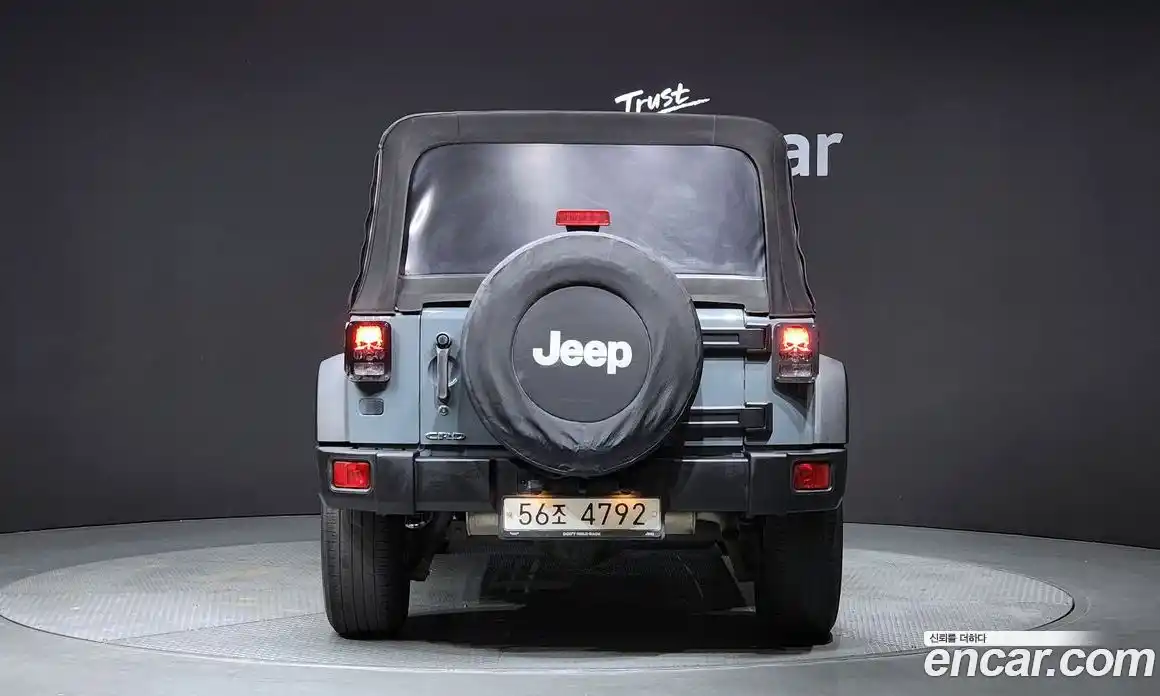 Jeep Wrangler 2013 2.8 гидро в Москве № 232782, фото 4