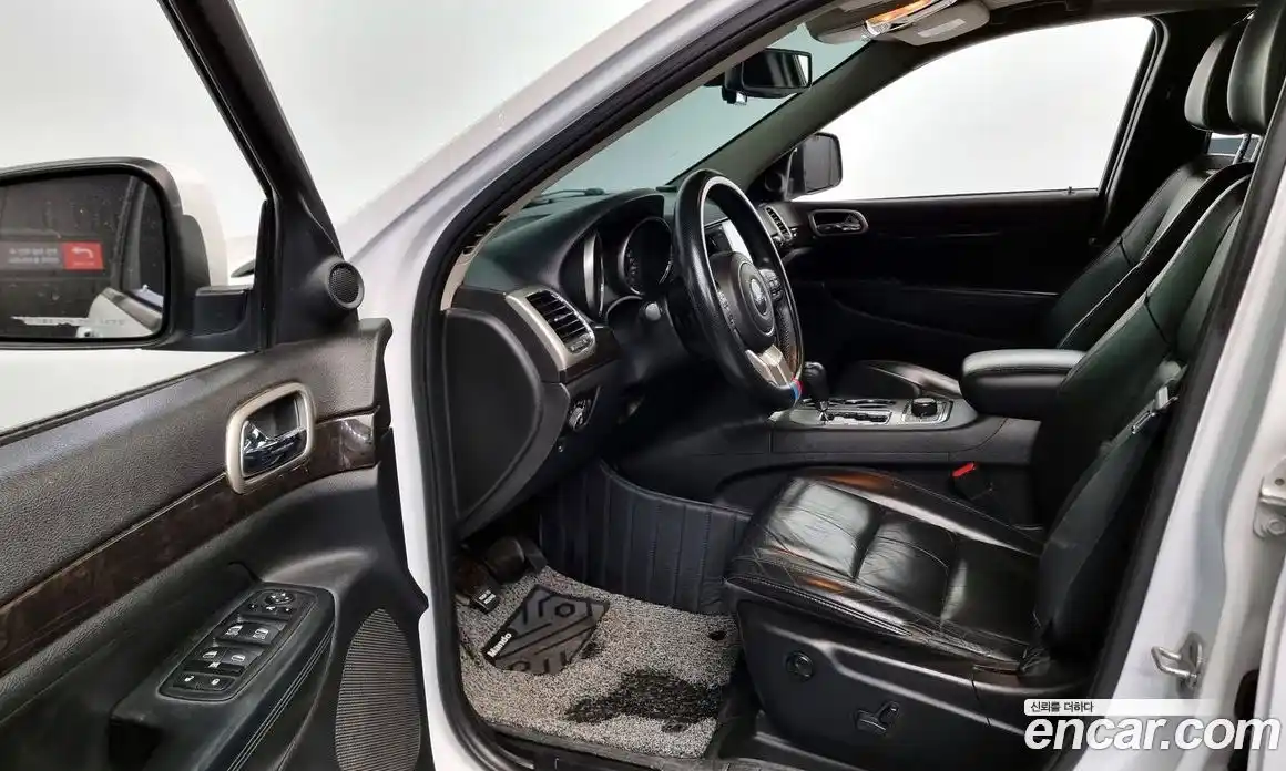 Jeep Cherokee 2013 3.0 гидро в Москве № 232788, фото 11