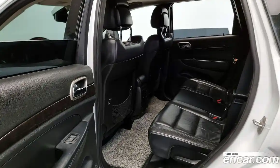 Jeep Cherokee 2013 3.0 гидро в Москве № 232788, фото 12