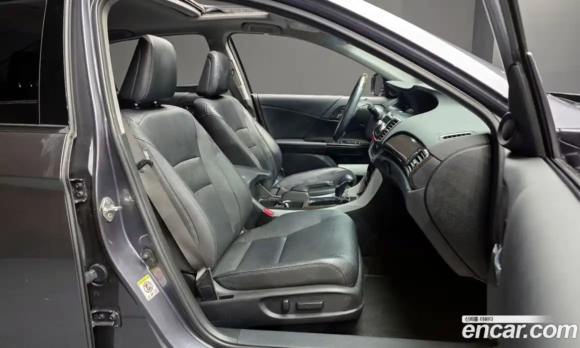 Honda Accord 2013 3.5 гидро в Москве № 232873, фото 11
