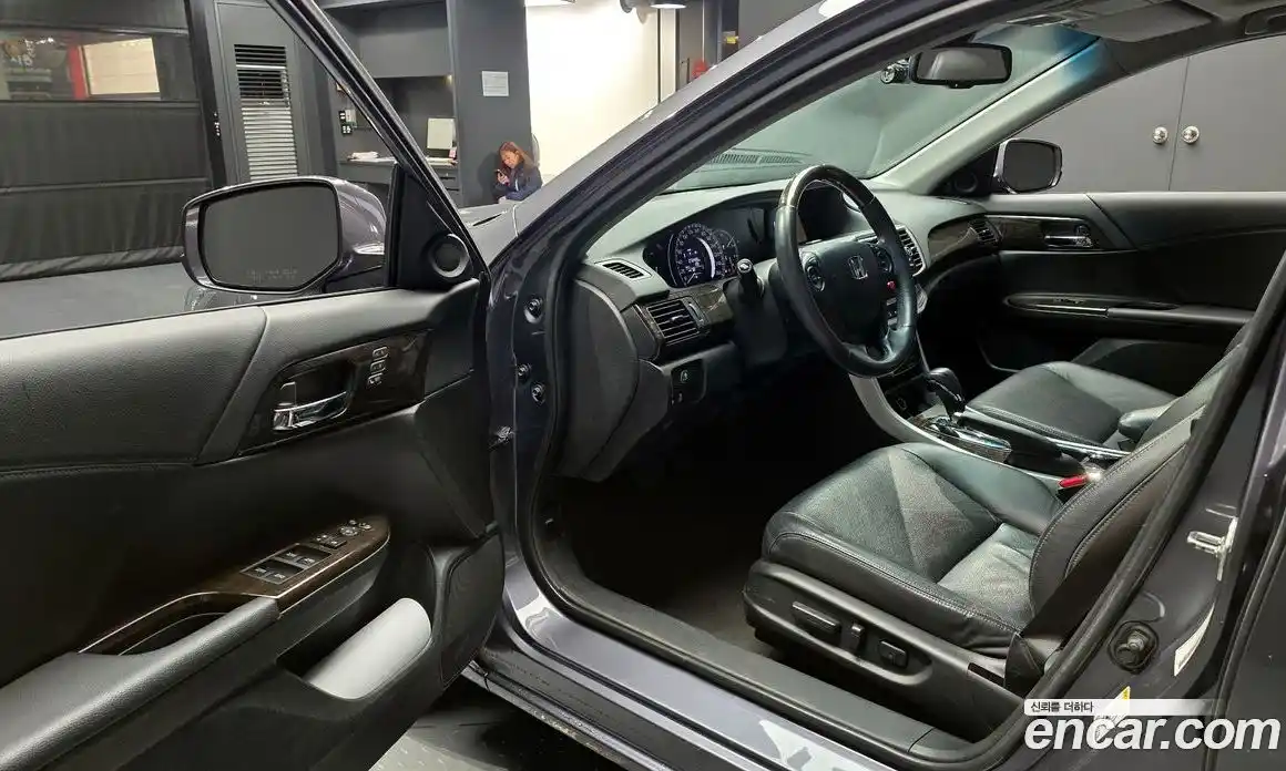 Honda Accord 2013 3.5 гидро в Москве № 232873, фото 10