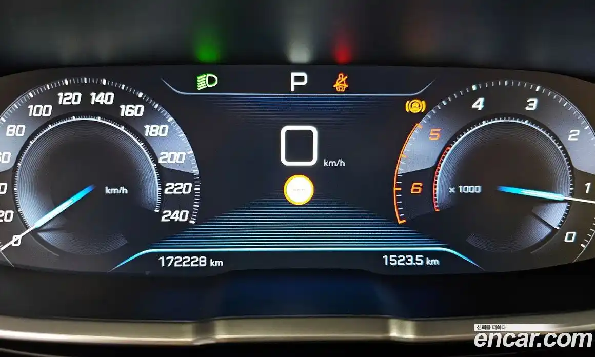 Peugeot 5008 2018 1.6 гидро в Москве № 235316, фото 8