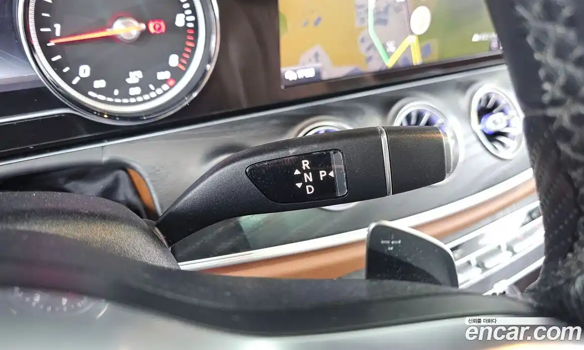 Mercedes-Benz E-Class 2018 1.9 гидро в Москве № 241782, фото 9