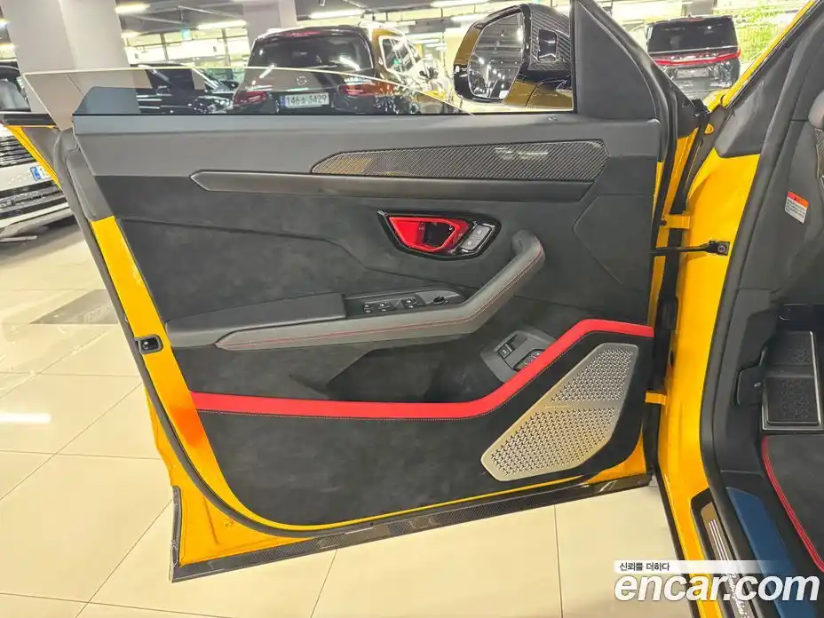 Lamborghini Urus 2024 4.0 гидро в Москве № 246790, фото 6