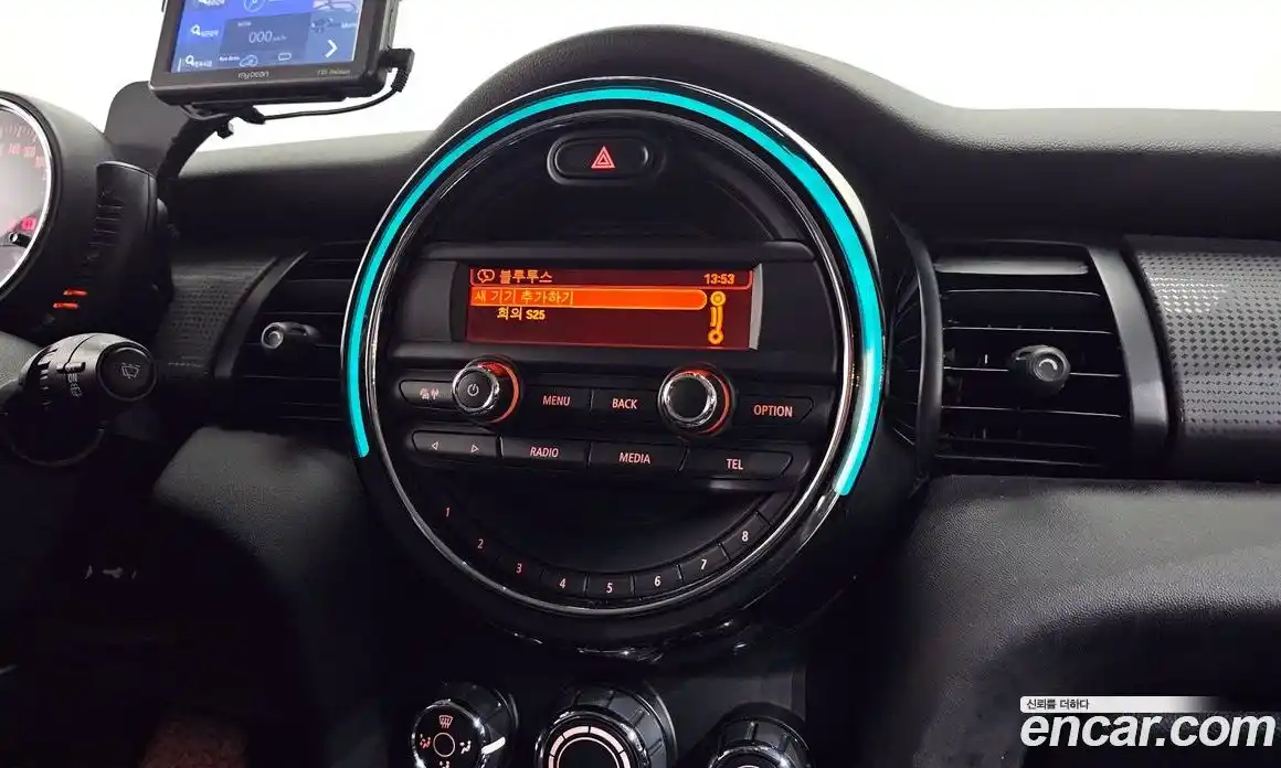 Mini Cooper 2016 1.5 гидро в Москве № 253365, фото 14