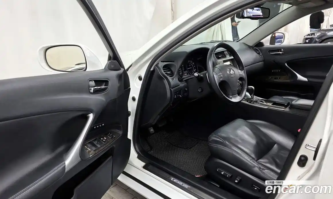 Lexus IS 2010 2.5 гидро в Москве № 254187, фото 10