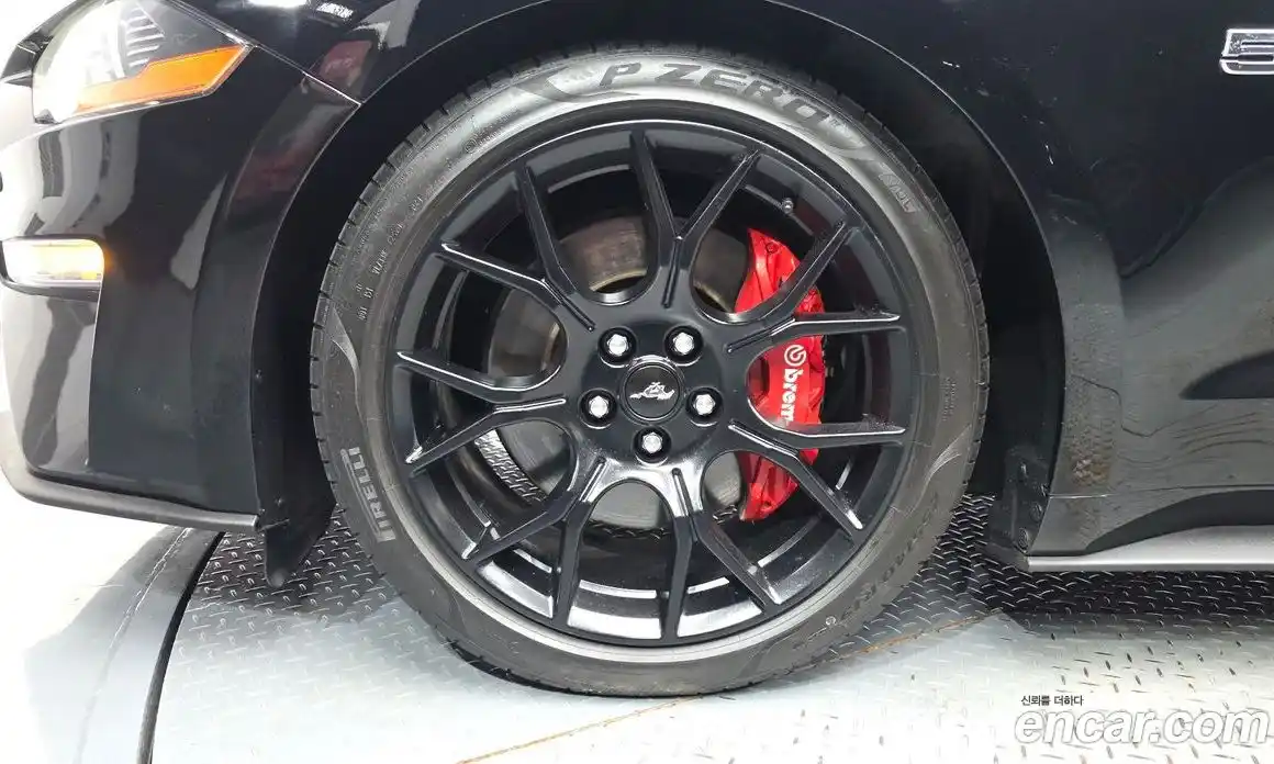 Ford Mustang 2018 2.3 гидро в Москве № 255540, фото 5
