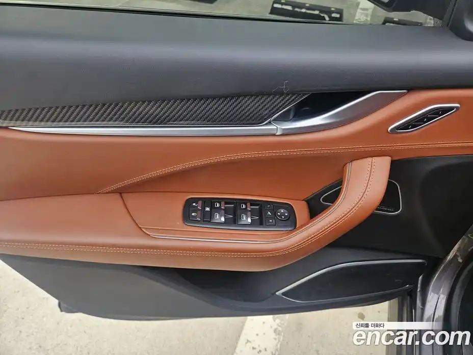 Maserati Levante 2018 3.0 гидро в Москве № 256017, фото 5