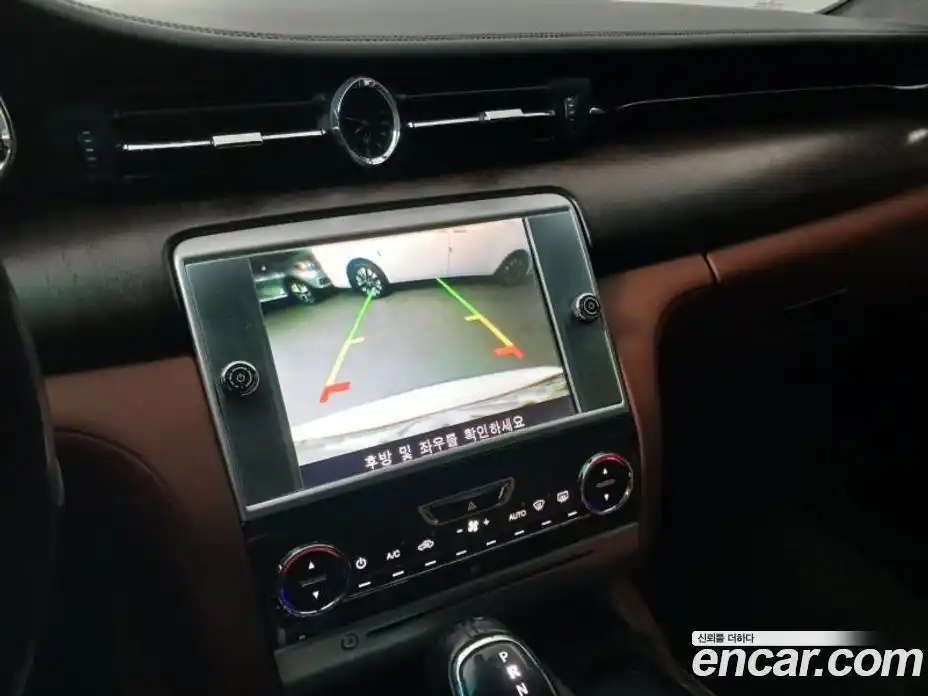 Maserati Quattroporte 2016 3.0 гидро в Москве № 256033, фото 14