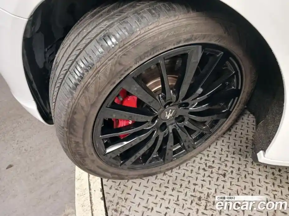 Maserati Quattroporte 2016 3.0 гидро в Москве № 256033, фото 20