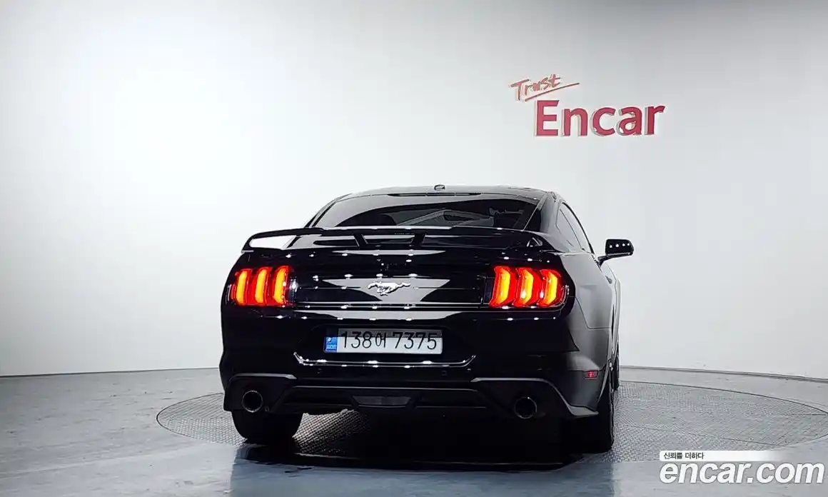 Ford Mustang 2019 2.3 гидро в Москве № 280962, фото 3