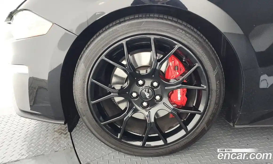 Ford Mustang 2019 2.3 гидро в Москве № 280962, фото 4