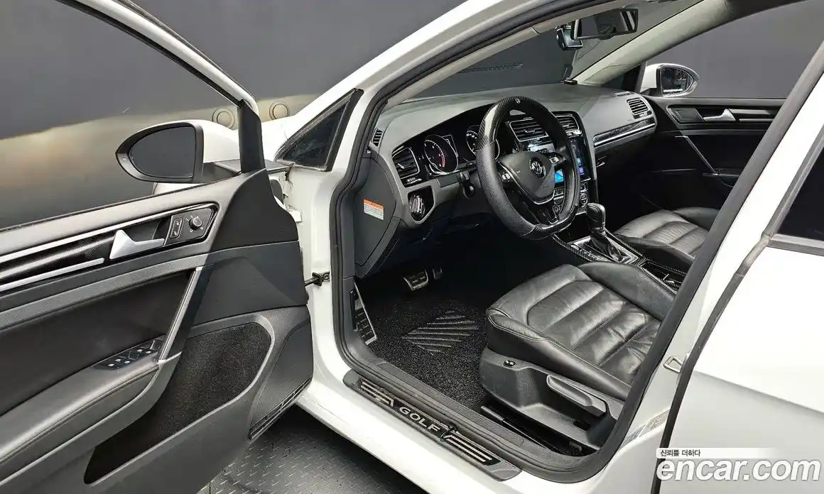 Volkswagen Golf 2015 2.0 гидро в Москве № 282661, фото 11