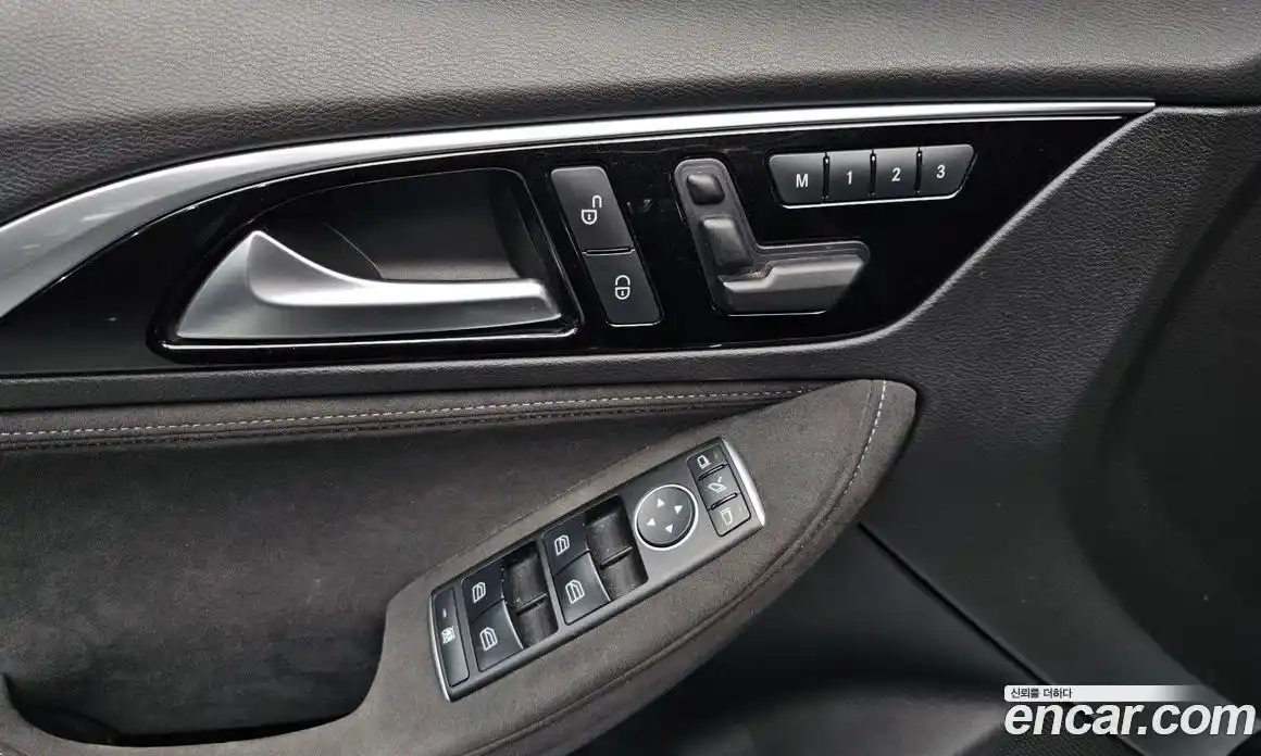 Infiniti Q30 2017 2.0 гидро в Москве № 295735, фото 18