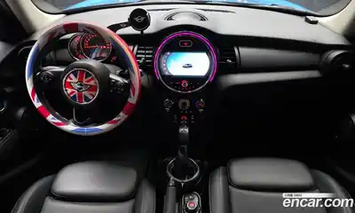 Mini Cooper 2016 1.5 гидро в Москве № 299714, миниатюра 7