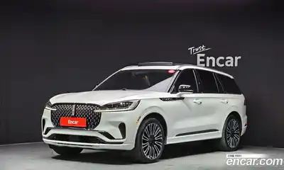 Lincoln Aviator, 2024