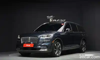 Lincoln Aviator, 2023
