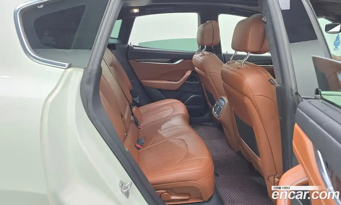 Maserati Levante 2016 3.0 гидро в Москве № 304558, фото 12