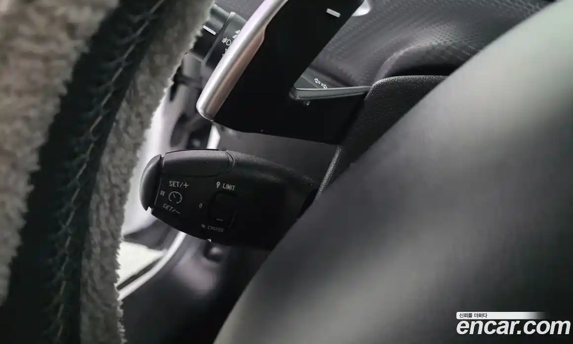 Peugeot 2008 2015 1.6 гидро в Москве № 314055, фото 18