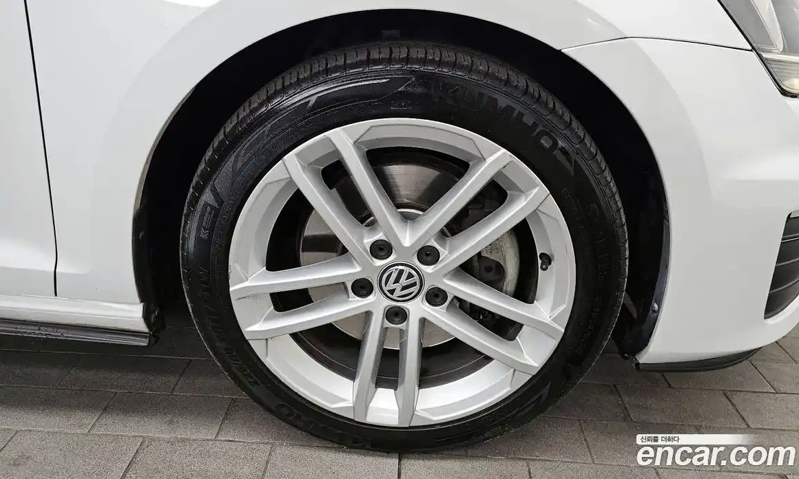 Volkswagen Golf 2015 2.0 гидро в Москве № 317955, фото 5