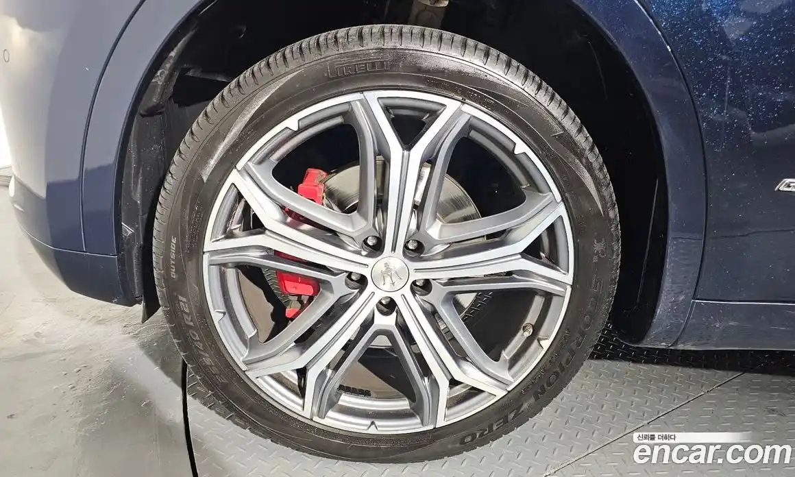 Maserati Levante 2019 3.0 гидро в Москве № 331100, фото 5