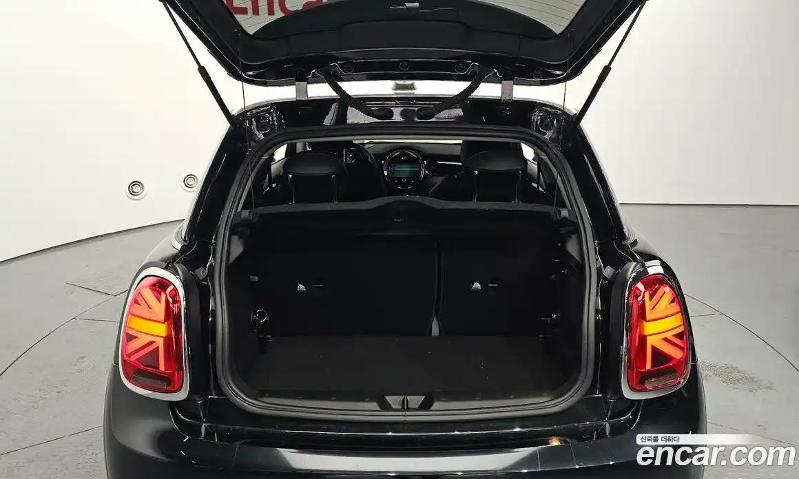 Mini Cooper 2022 1.5 гидро в Москве № 334248, фото 20