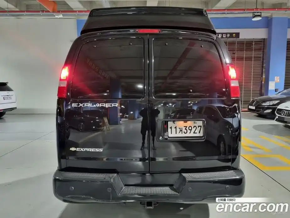 Chevrolet Express Van 2018 6.0 гидро в Москве № 363754, фото 4