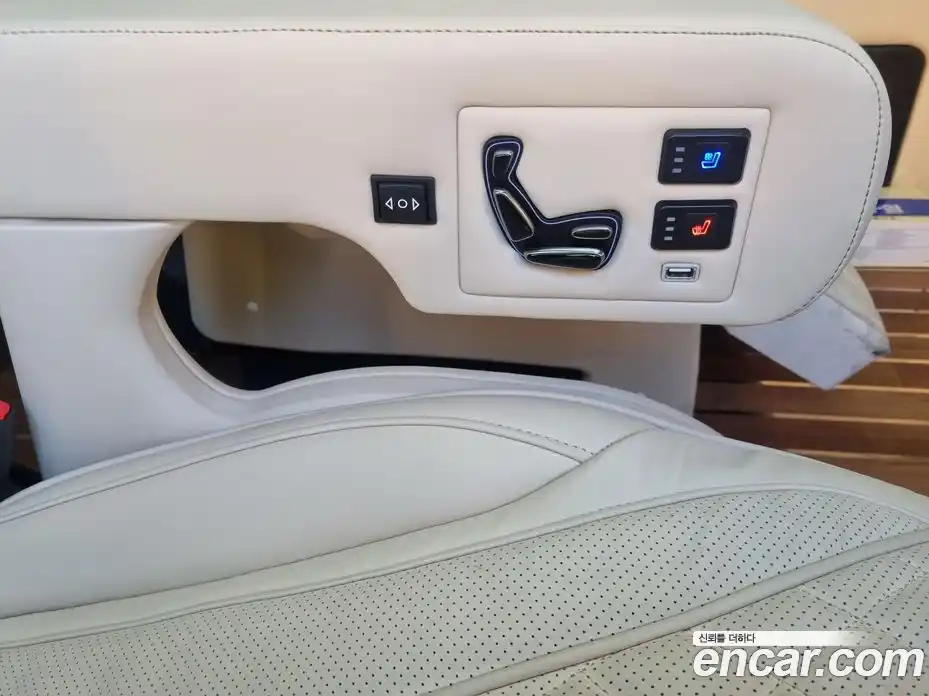 Chevrolet Express Van 2018 6.0 гидро в Москве № 363754, фото 7