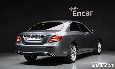 Mercedes-Benz E-Class 2020 2.0 гидро, миниатюра 2
