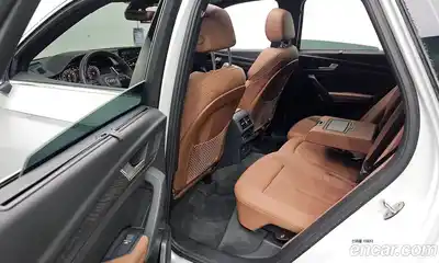 Audi Q5 2023 2.0 гидро в Москве № 372765, миниатюра 11