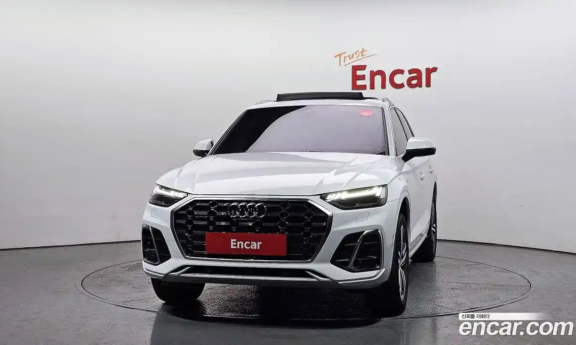 Audi Q5 2023 2.0 гидро в Москве № 372765, фото 3