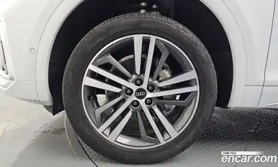 Audi Q5 2023 2.0 гидро в Москве № 372765, миниатюра 5