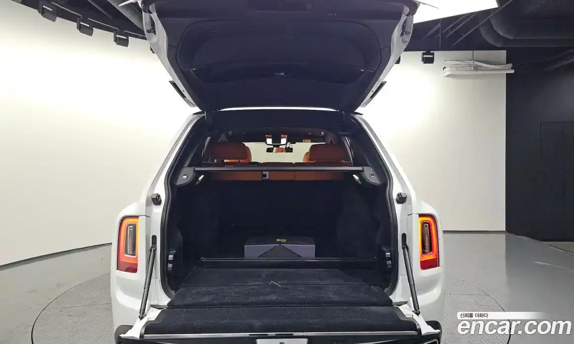 Rolls-Royce Cullinan 2024 6.7 гидро в Москве № 407203, фото 20