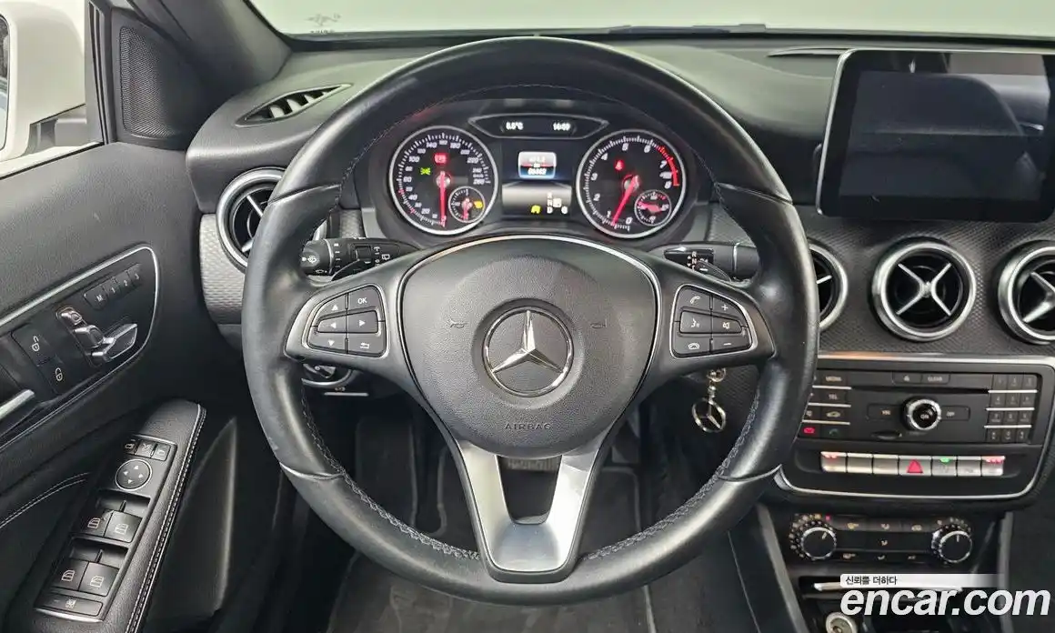 Mercedes-Benz A-Class 2016 1.6 гидро в Москве № 412678, фото 13