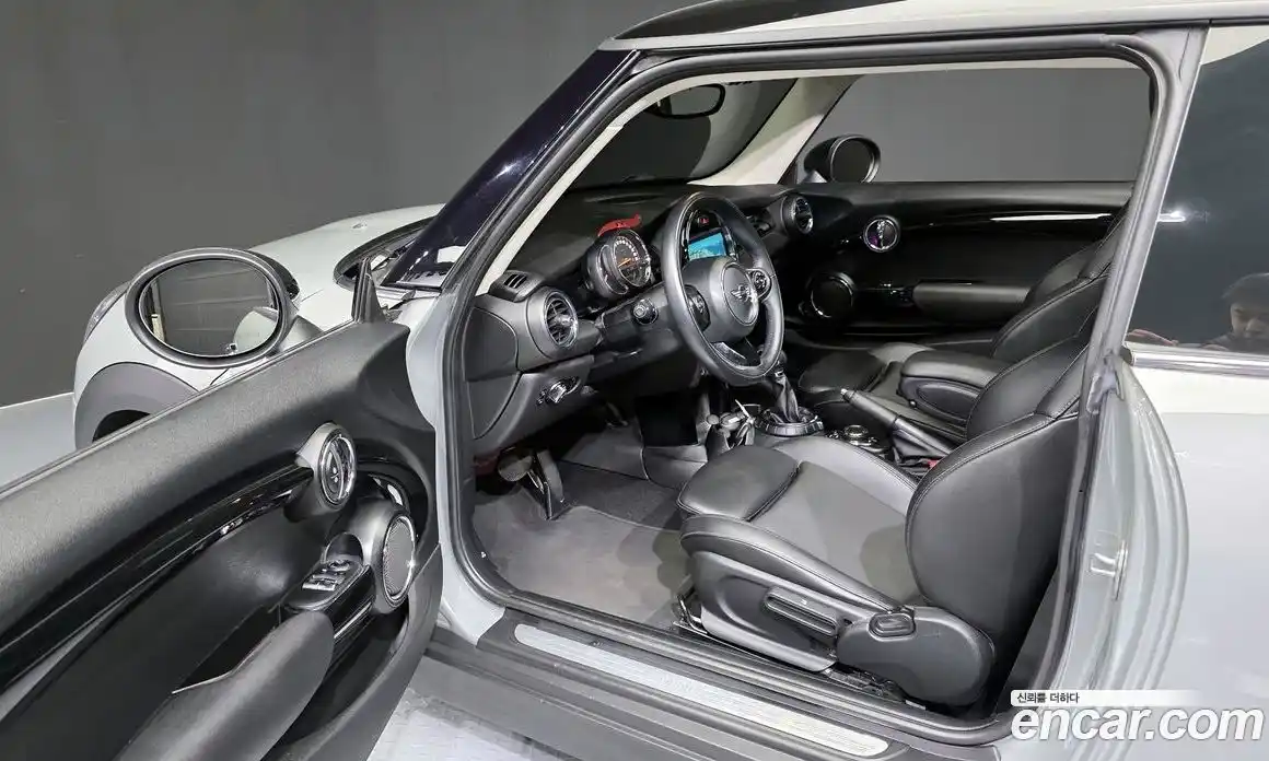 Mini Cooper 2017 1.5 гидро в Москве № 432116, фото 10