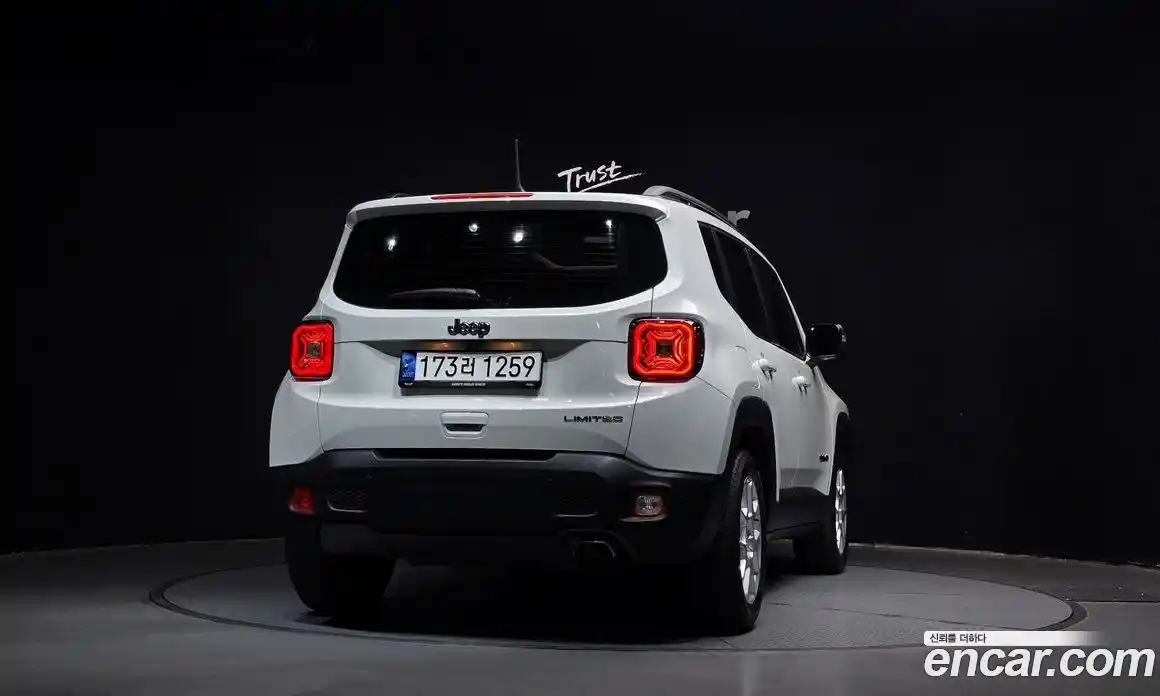 Jeep Renegade 2021 2.4 гидро в Москве № 432677, фото 4