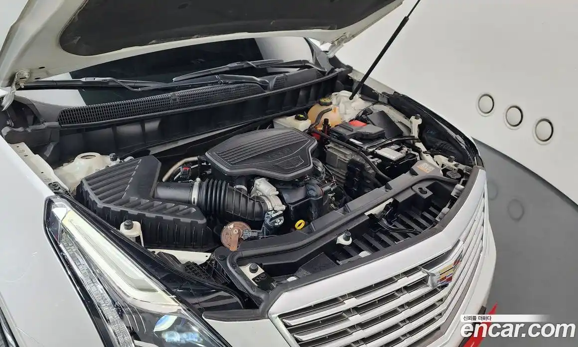 Cadillac XT5 2018 3.6 гидро в Москве № 474663, фото 6