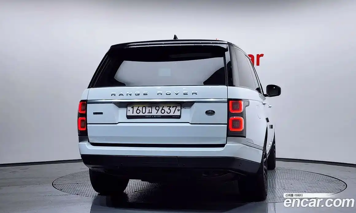 Land Rover Range-Rover 2017 4.4 гидро в Москве № 546238, фото 4