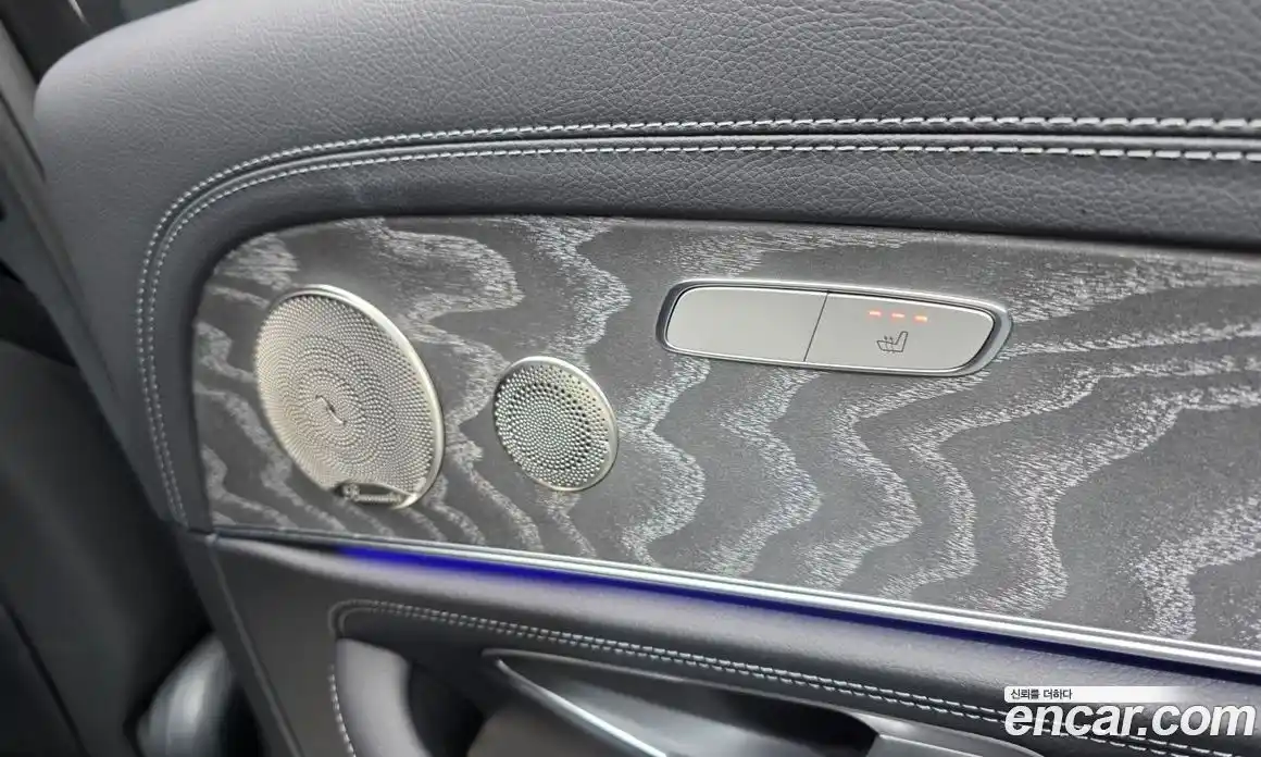 Mercedes-Benz E-Class 2022 2.0 гидро, фото 19