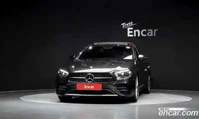 Mercedes-Benz E-Class 2022 2.0 гидро, миниатюра 3