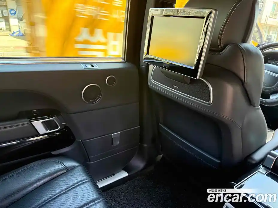 Land Rover Range-Rover 2015 4.4 гидро в Москве № 594972, фото 11