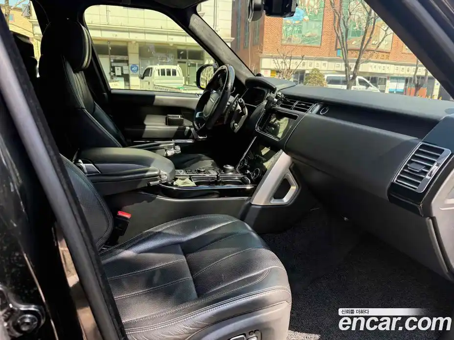 Land Rover Range-Rover 2015 4.4 гидро в Москве № 594972, фото 8