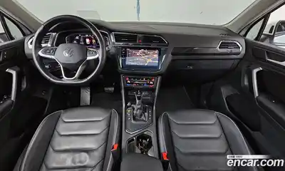 Volkswagen Tiguan 2022 2.0 гидро в Москве № 629040, миниатюра 7