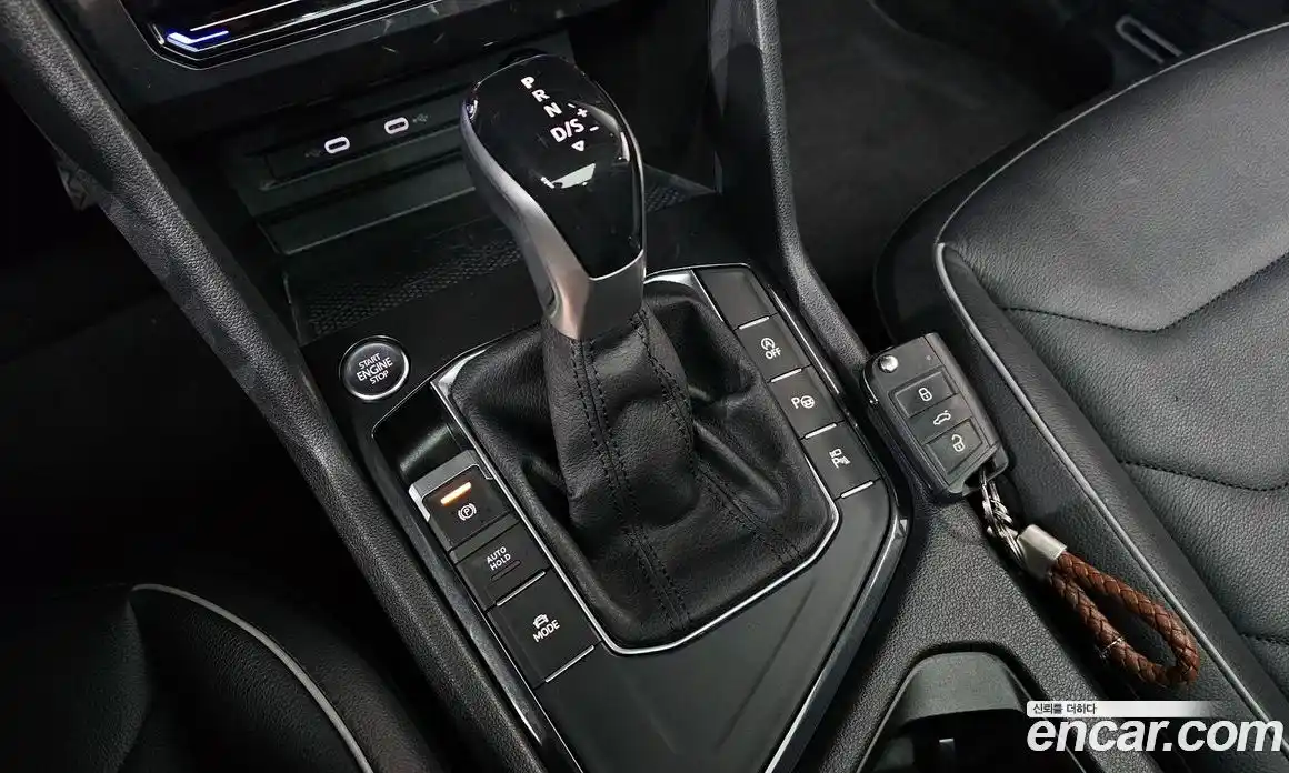 Volkswagen Tiguan 2022 2.0 гидро в Москве № 629040, фото 9