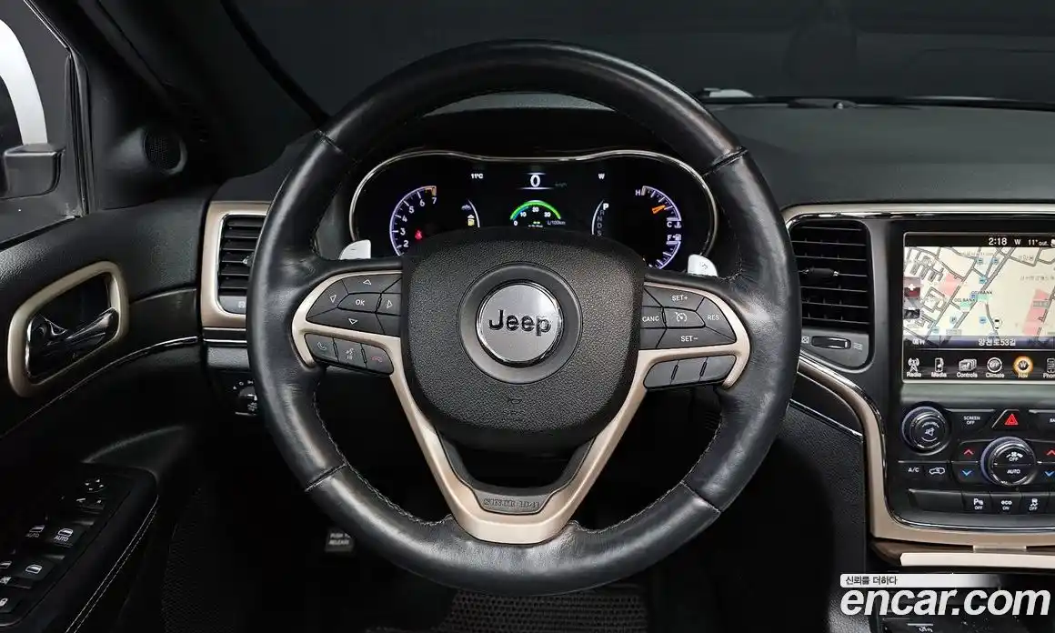 Jeep Cherokee 2015 3.6 гидро в Москве № 725327, фото 13