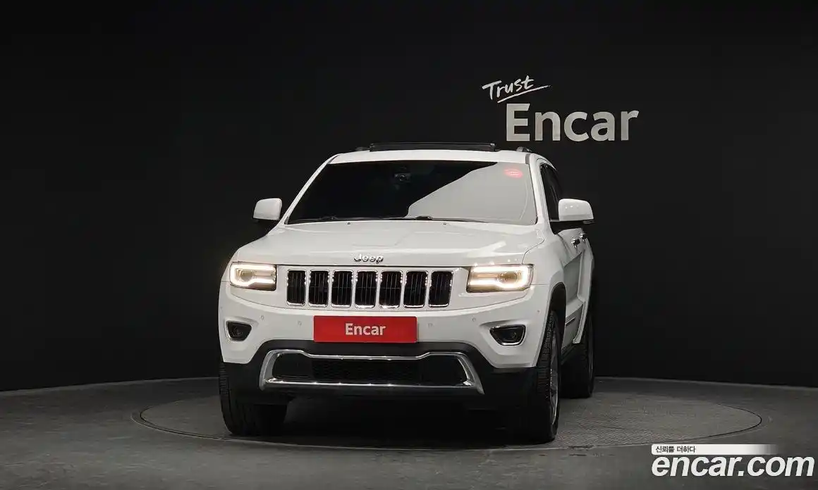 Jeep Cherokee 2015 3.6 гидро в Москве № 725327, фото 3