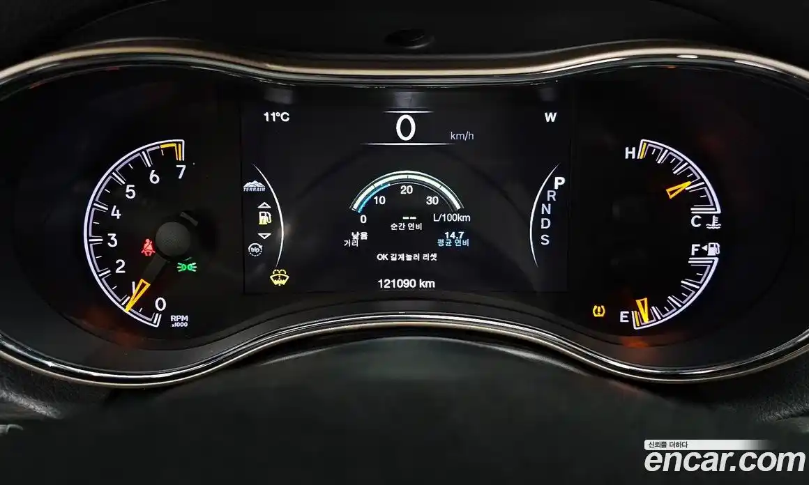 Jeep Cherokee 2015 3.6 гидро в Москве № 725327, фото 8
