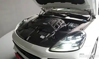 Porsche Cayenne 2023 3.0 гидро в Москве № 765519, миниатюра 6