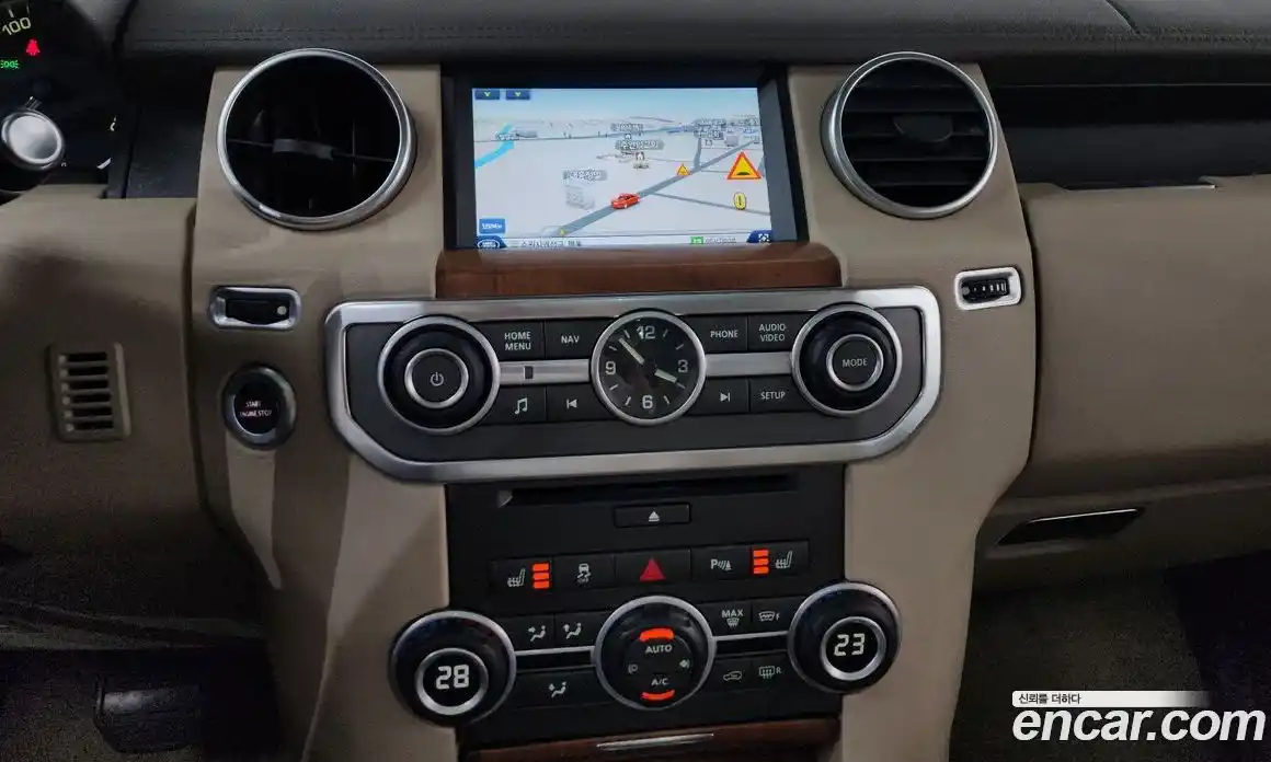 Land Rover Discovery 2016 3.0 гидро в Москве № 766095, фото 15
